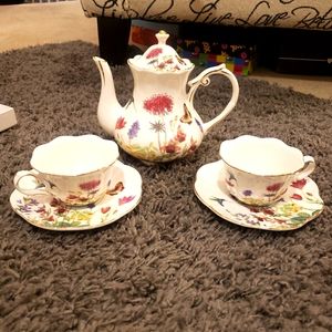 Fine China Hummingbird Tea Set